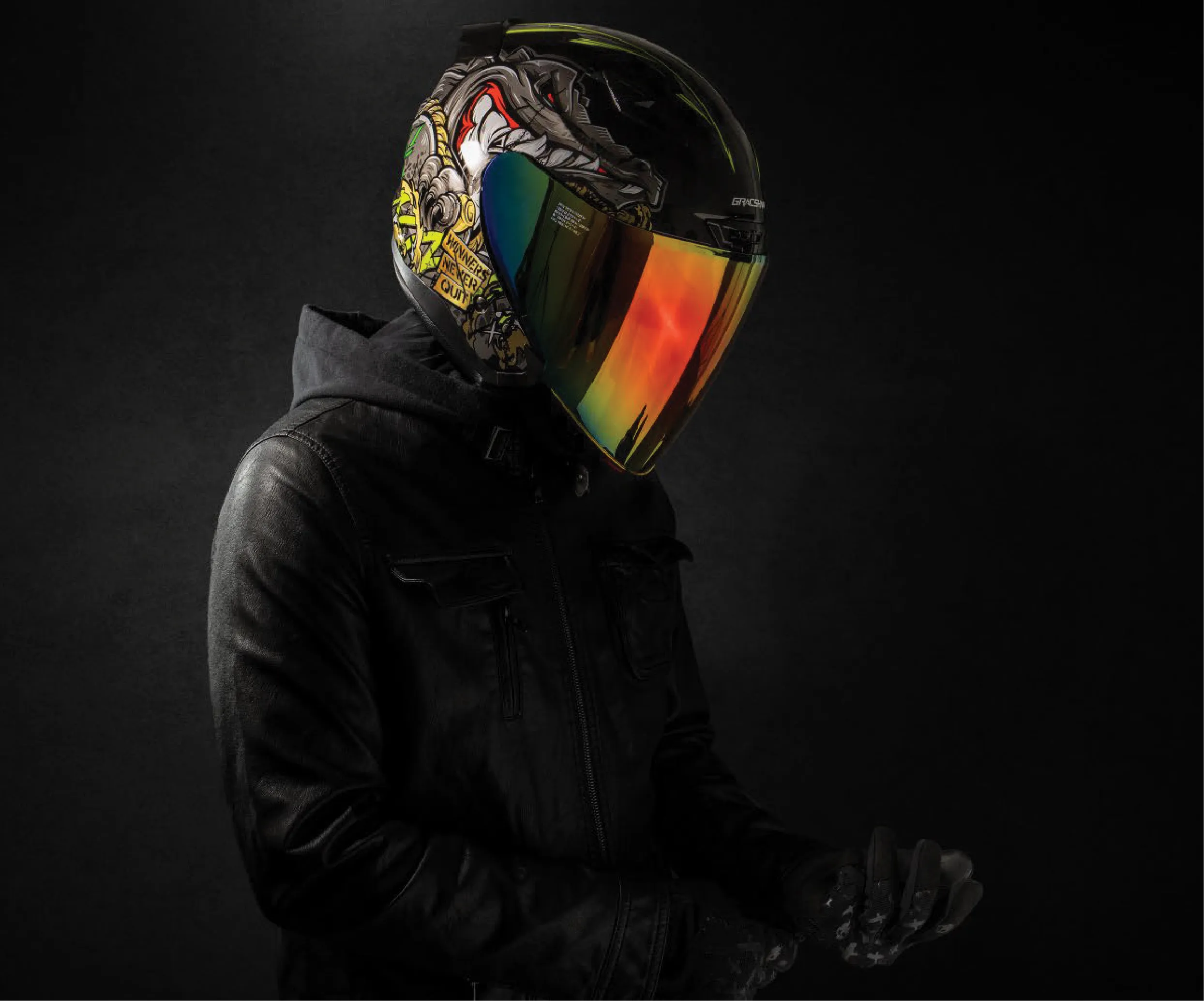 Gracshaw helmet
